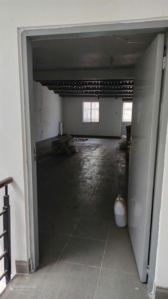 Cho thuê tòa nhà 1000m², 1 hầm, 6 tầng, thang máy, hệ thống pccc đạt tiêu chuẩn