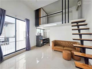 Cho thuê căn duplex 40m2  trần cao 2 mét đứng thoải mái ngay mặt tiền khánh hội, quận 4