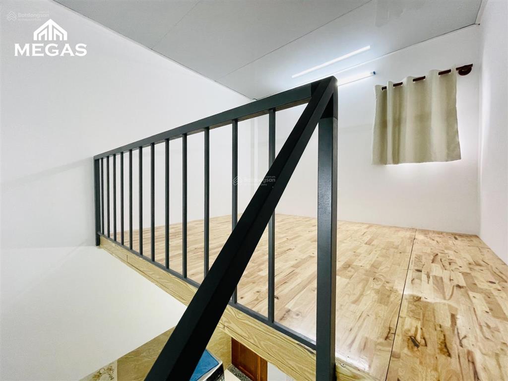Phòng gác cao 2m mới xây 30m² đầy đủ nội thất ngay tô ký, gần công viên phần mềm