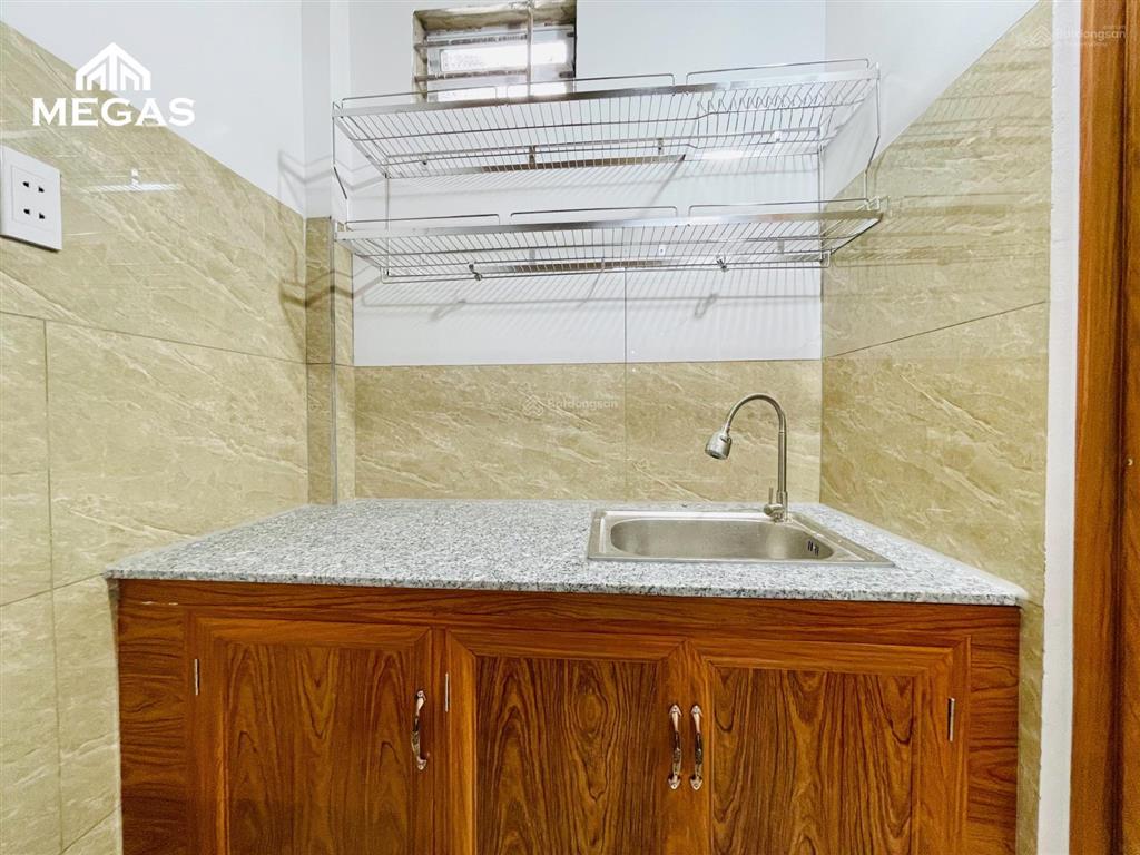 Phòng gác cao 2m mới xây 30m² đầy đủ nội thất ngay tô ký, gần công viên phần mềm