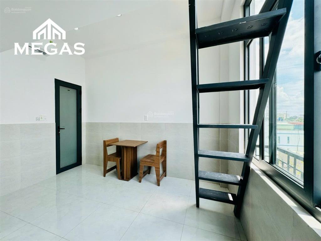 Duplex mới xây cửa sổ lớn full nội thất ngay công viên phần mềm quang trung, tô ký, dương thị mười