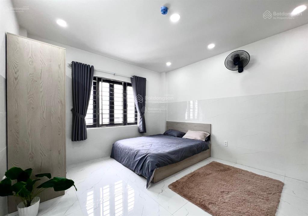 Cho thuê căn hộ mới 100% cửa sổ trời full nội thất bếp máy hút mùi ngay nguyễn thị kiểu gần cvpm