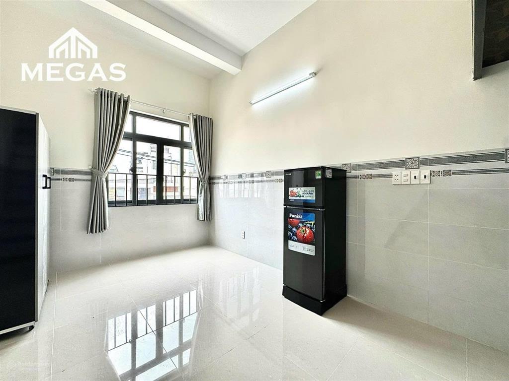 Cho thuê phòng 35m2cửa sổ lớn thoángmới xâyđầy đủ nội thấtngay công viên phần mềm quang trung