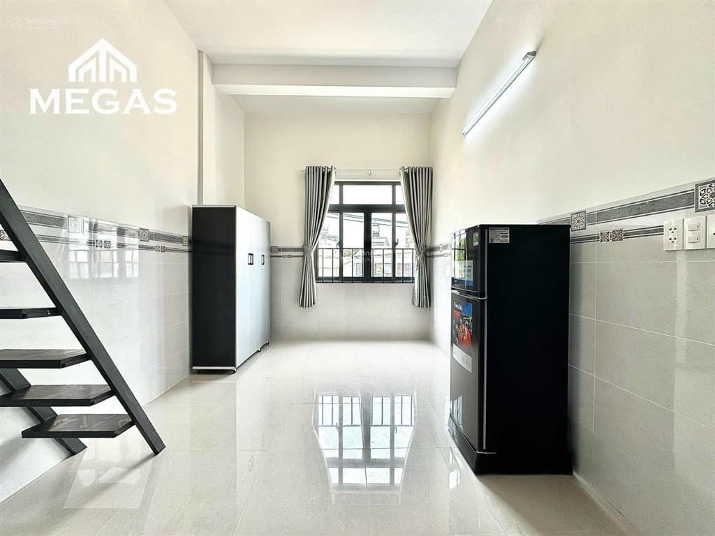 Cho thuê phòng 35m2cửa sổ lớn thoángmới xâyđầy đủ nội thấtngay công viên phần mềm quang trung
