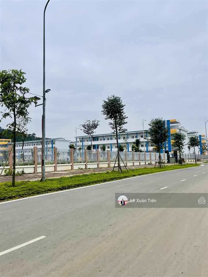 Cắt lỗ bán gấp siêu phẩm 94.1m2, full thổ, mặt tiền 6m, sát đhqg & ga metro hòa lạc, chỉ 3.48 tỷ