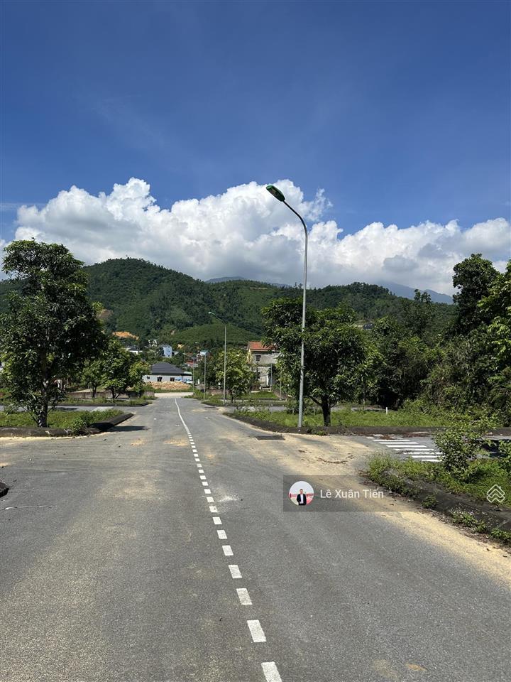 Đón đầu metro số 5, lô đất 3 mặt tiền 137.8m2, trung tâm hòa lạc, sát đhqg. rẻ nhất khu vực