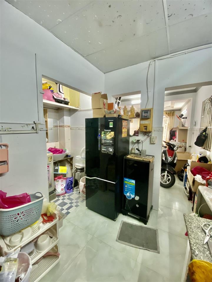 Chính chủ cần bán nhà vào ở liền lưu hữu phước q8. (sổ hồng riêng). (gần chợ, trường học).