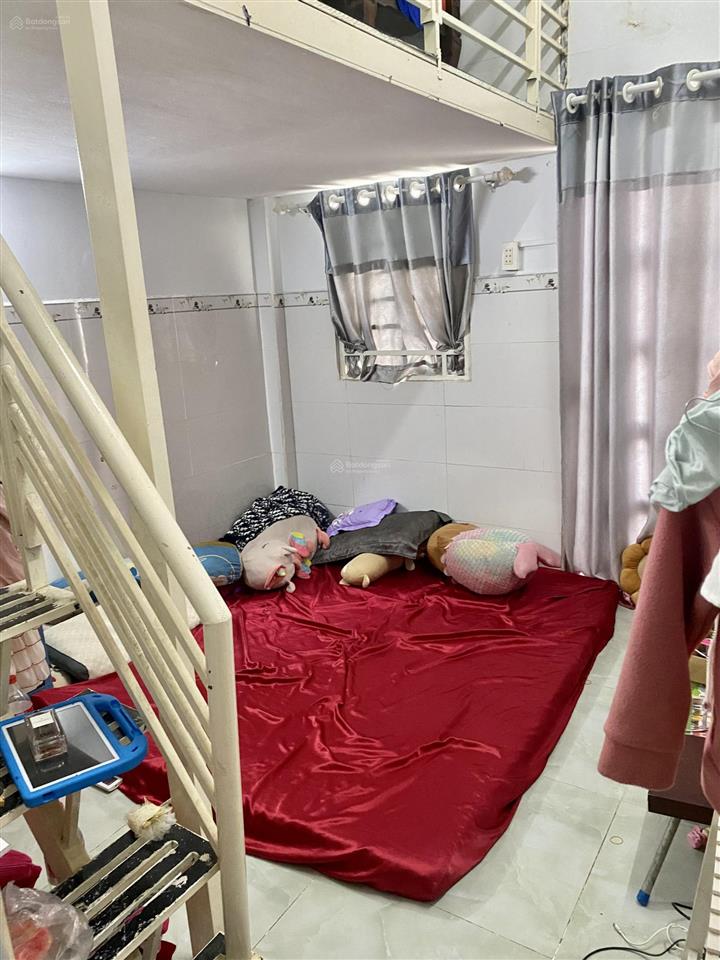 Chính chủ cần bán nhà vào ở liền lưu hữu phước q8. (sổ hồng riêng). (gần chợ, trường học).