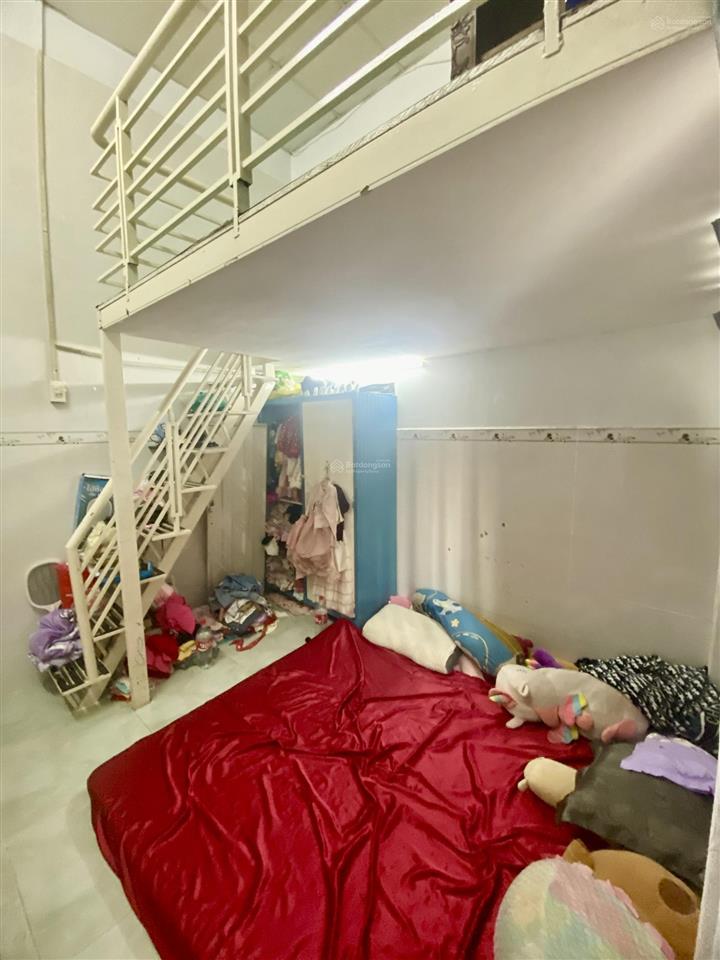 Chính chủ cần bán nhà vào ở liền lưu hữu phước q8. (sổ hồng riêng). (gần chợ, trường học).