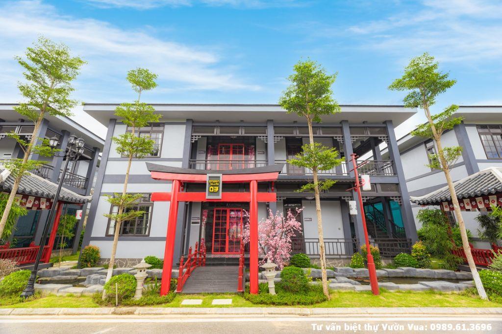 Nhà em cần bán lô biệt thự vườn vua hơn 300m2 mặt hồ