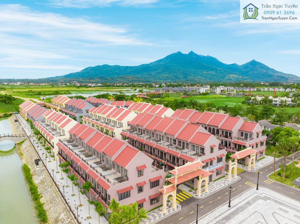 bán lô biệt thự khoáng nóng Vườn Vua mặt hồ siêu đẹp