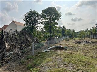 Thổ vườn 700m2 (300 thổ) gần đường nguyễn hữu trí, gần sông, giá 5,5 tỷ xã tân bửu, bến lức