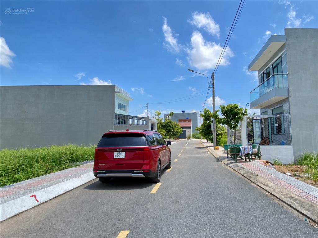 Nền dài 34.4m, dt 171,7m2 tại kdc thuận đạo, long cang, tây ninh, shr  giá 2,2 tỷ (tl)