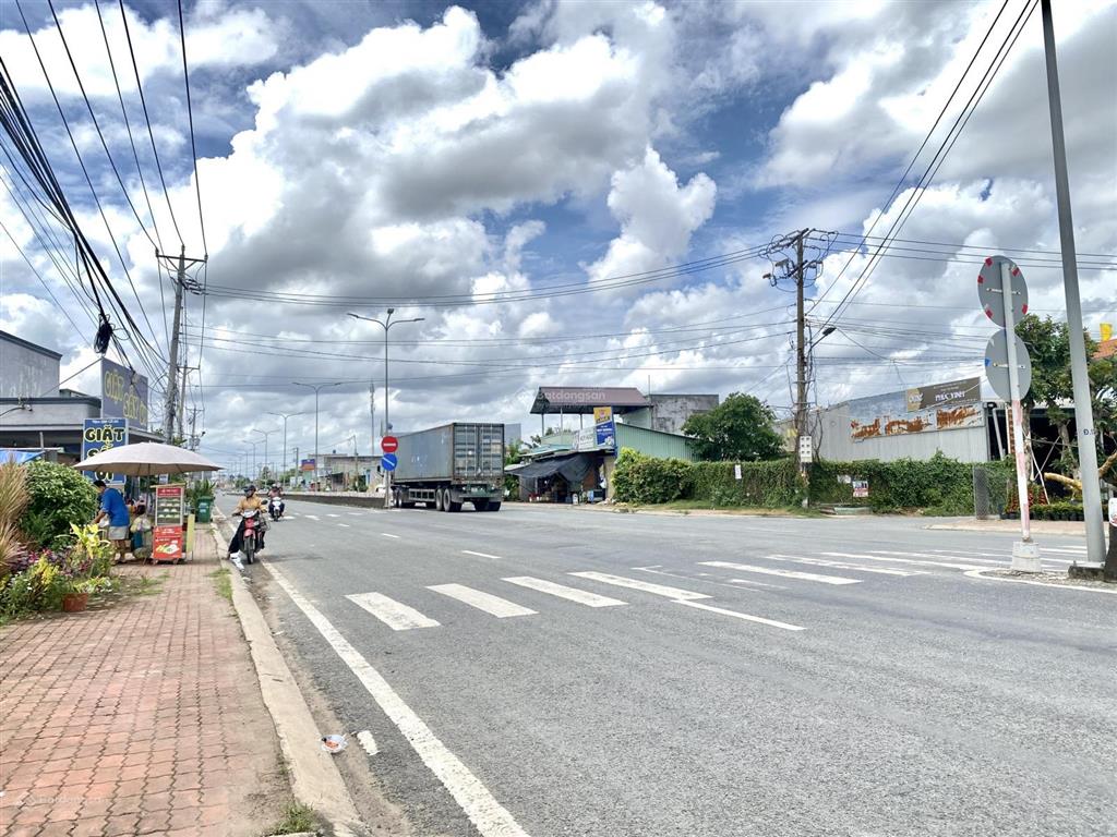 Bán nền góc 2mt 128.9m2 cách 70m đường 830, giá 1 tỷ, xã long cang, tây ninh