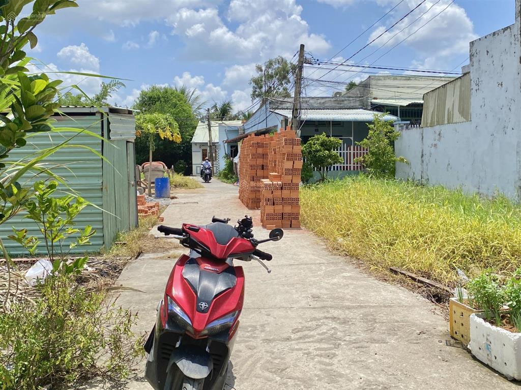 Bán 423m2 đất thổ cư gần đường 830, kcn thuận đạo, giá 3,2 tỷ xã long cang, tây ninh