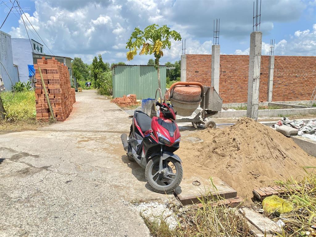 Bán 423m2 đất thổ cư gần đường 830, kcn thuận đạo, giá 3,2 tỷ xã long cang, tây ninh
