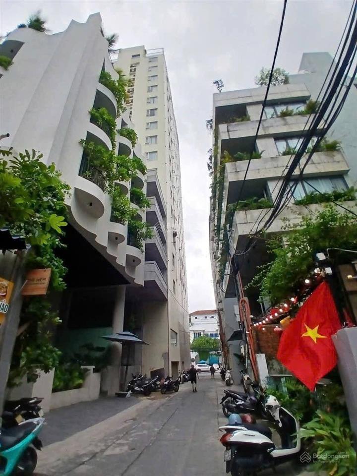 Hàng đầu tư  chính chủ bán đất ( tặng nhà 2 tầng ) khu biển đường nguyễn duy hiệu  giá đầu tư..