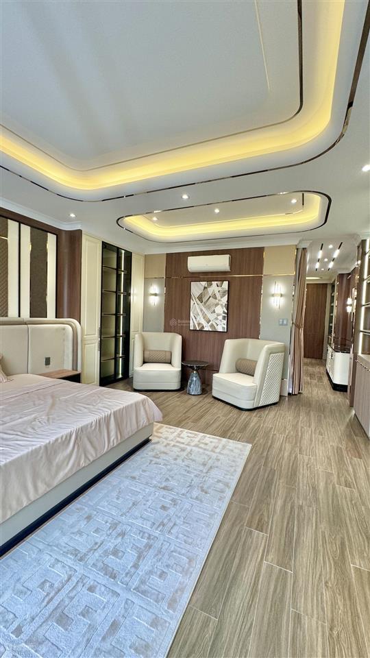 Cặp nhà phố view hồ cạnh công viên có thang máy xây mới 100% giá tốt
