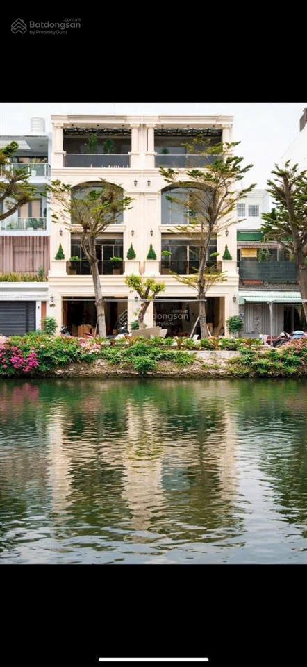 Cặp nhà phố view hồ cạnh công viên có thang máy xây mới 100% giá tốt