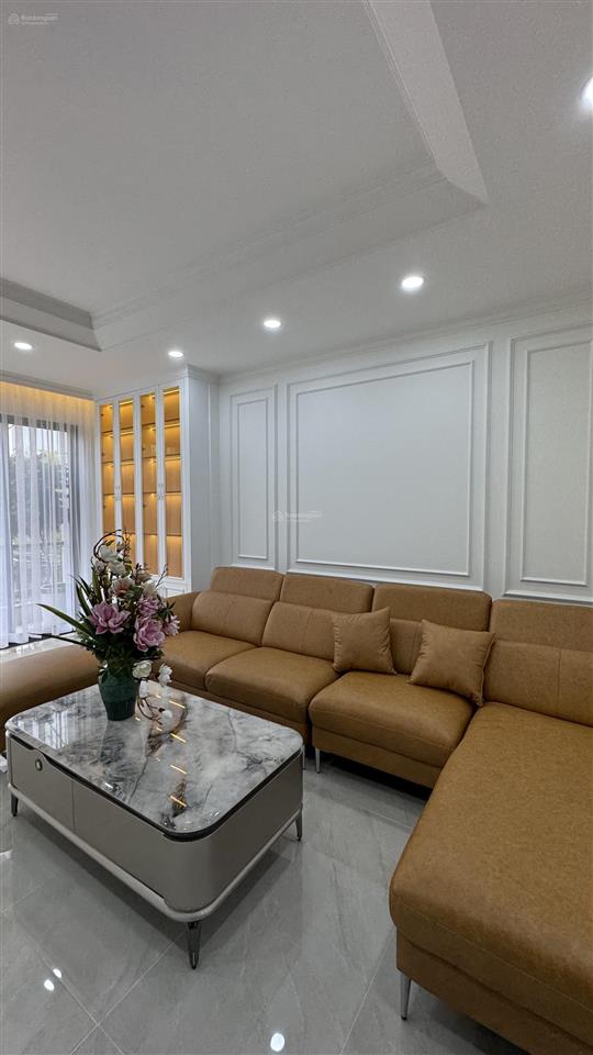 Nhà mới đẹp khu cư xá ngân hàng có thang máy ô tô đận trong nhà được