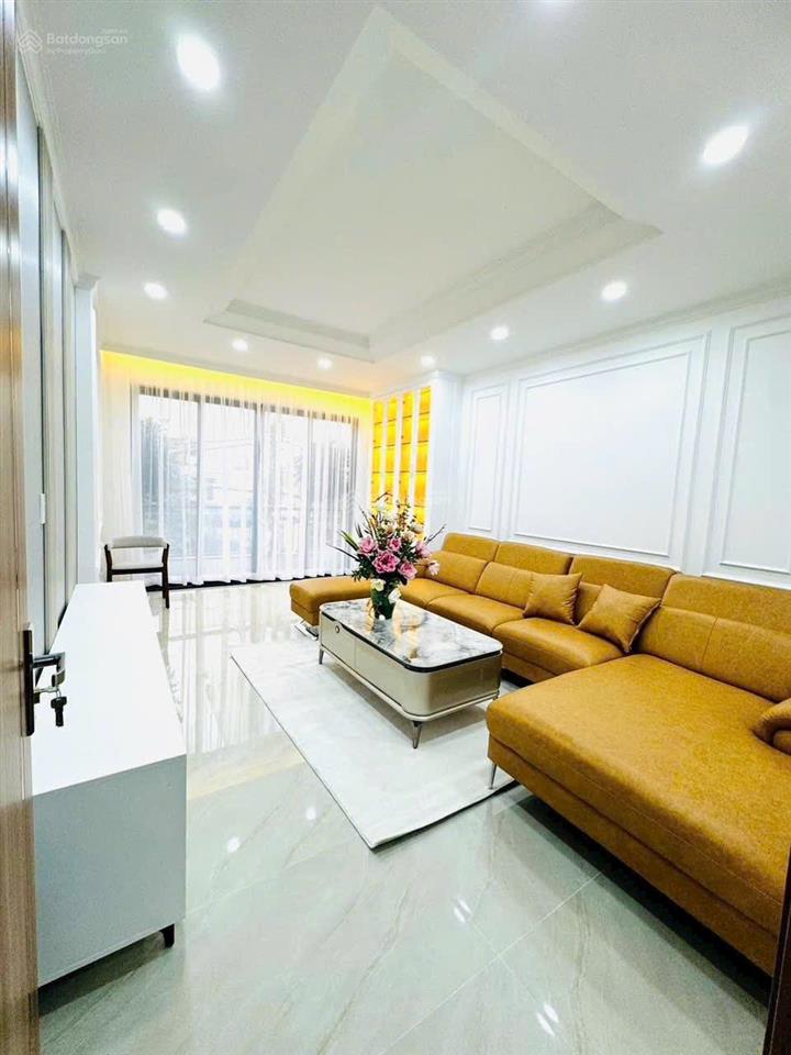 Nhà mới đẹp khu cư xá ngân hàng có thang máy ô tô đận trong nhà được