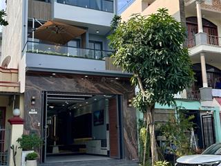 Nhà mặt đường nhựa 16m xây kiên cố 4 tầng thang máy 450kg gần nhiều tiện ích liền kề phú mỹ hưng