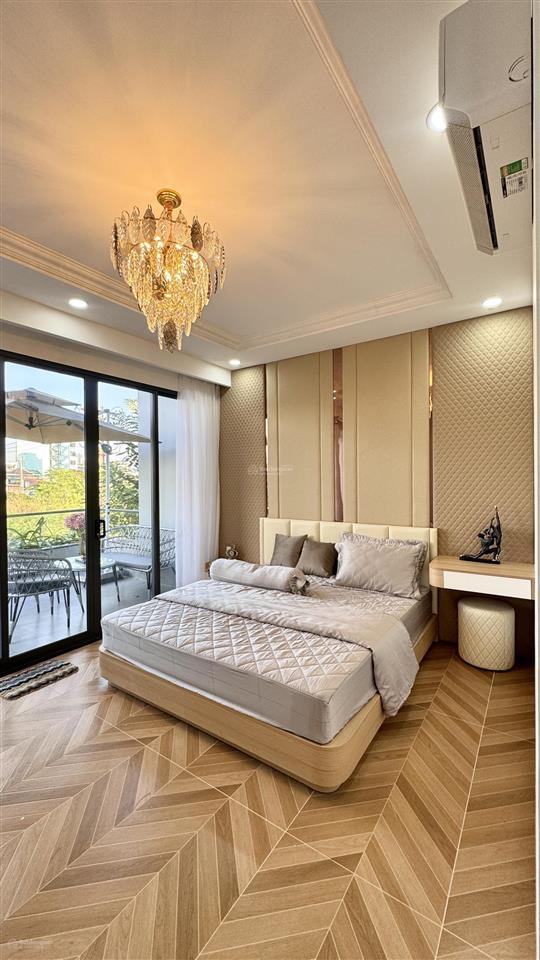 Nhà mặt đường nhựa 16m xây kiên cố 4 tầng thang máy 450kg gần nhiều tiện ích liền kề phú mỹ hưng