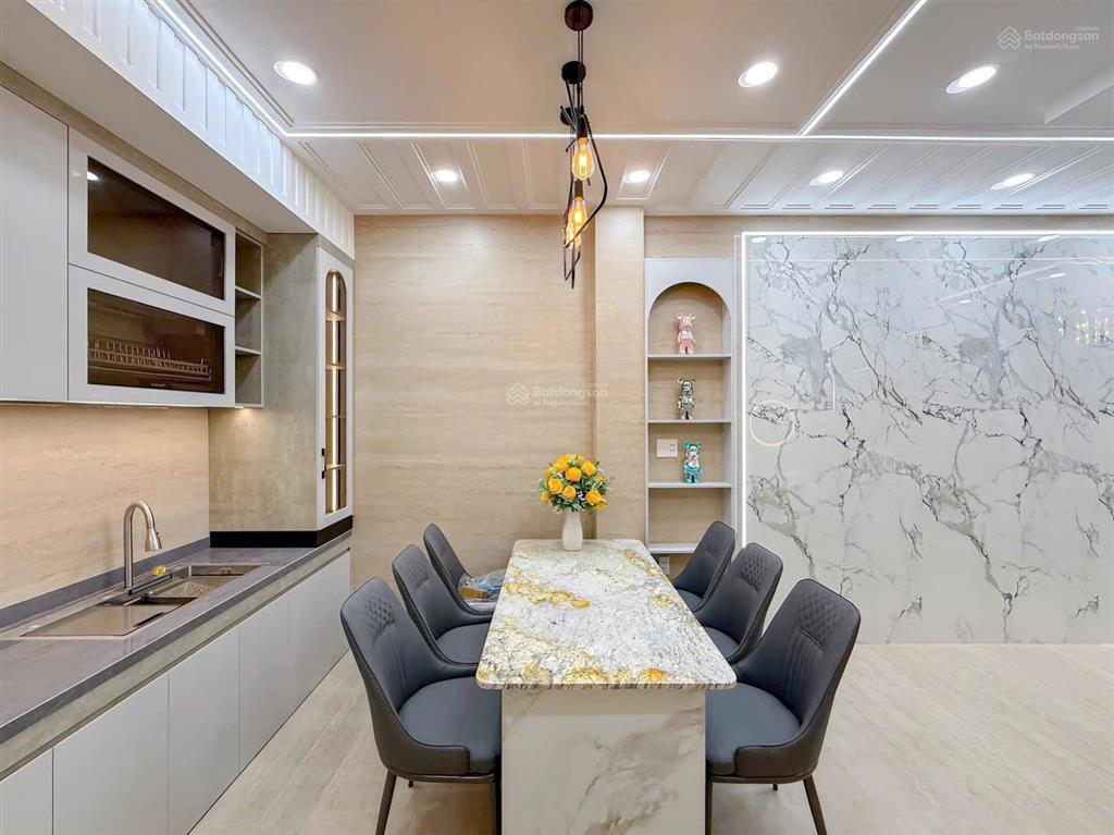 Siêu đẹp phường tân hưng hiếm có nhà 4 phòng ngủ mà chỉ hơn 6 đồng đầy đủ nội thất chỉ vào ở