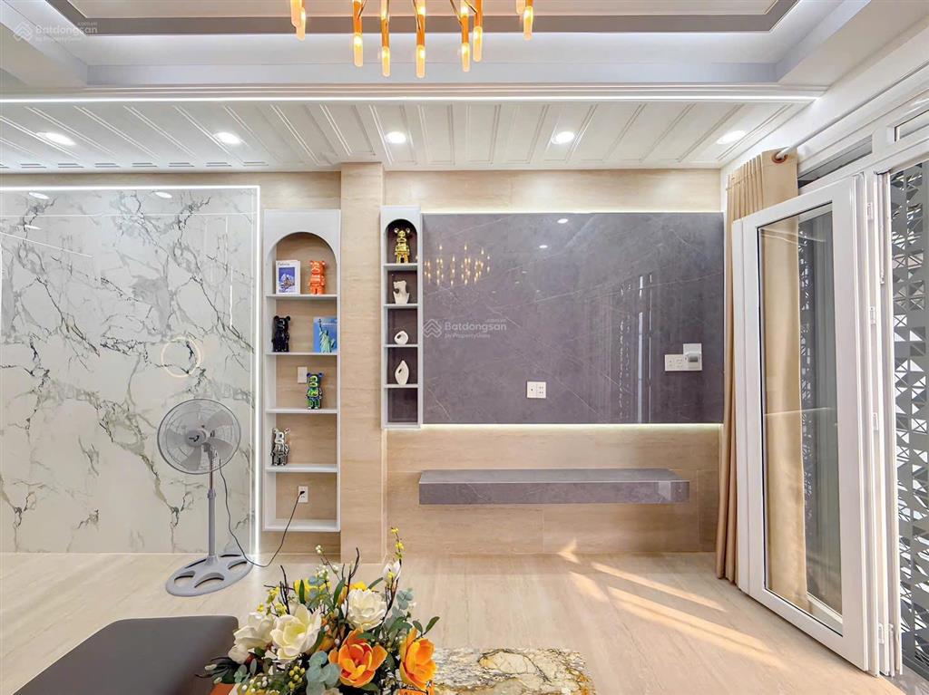 Siêu đẹp phường tân hưng hiếm có nhà 4 phòng ngủ mà chỉ hơn 6 đồng đầy đủ nội thất chỉ vào ở