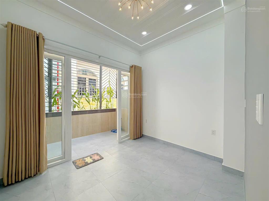 Siêu đẹp phường tân hưng hiếm có nhà 4 phòng ngủ mà chỉ hơn 6 đồng đầy đủ nội thất chỉ vào ở