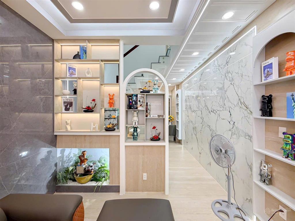Siêu đẹp phường tân hưng hiếm có nhà 4 phòng ngủ mà chỉ hơn 6 đồng đầy đủ nội thất chỉ vào ở