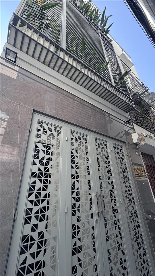 Siêu đẹp phường tân hưng hiếm có nhà 4 phòng ngủ mà chỉ hơn 6 đồng đầy đủ nội thất chỉ vào ở