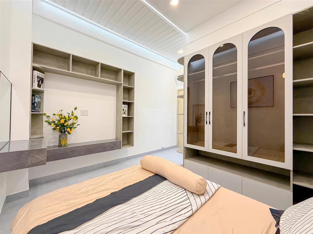 Siêu đẹp phường tân hưng hiếm có nhà 4 phòng ngủ mà chỉ hơn 6 đồng đầy đủ nội thất chỉ vào ở