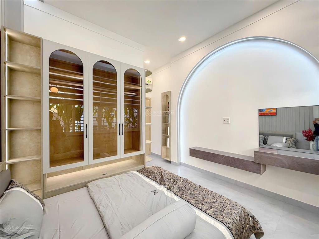 Siêu đẹp phường tân hưng hiếm có nhà 4 phòng ngủ mà chỉ hơn 6 đồng đầy đủ nội thất chỉ vào ở