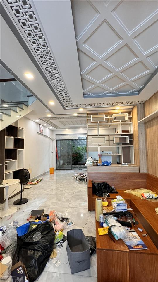 Nhà phố 4 tầng đường 20m có thể vừa ở vừa làm cty diện tích 5x18 giá tốt nhất khu chỉ 14t5