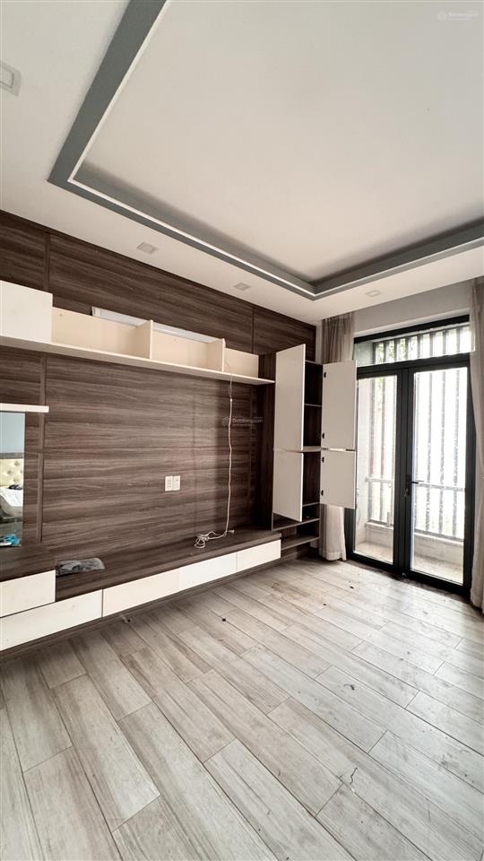 Nhà phố 4 tầng đường 20m có thể vừa ở vừa làm cty diện tích 5x18 giá tốt nhất khu chỉ 14t5