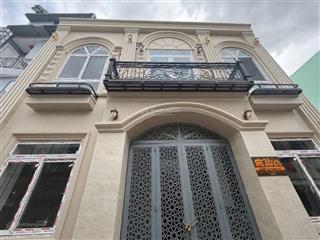 Nhà đẹp sổ riêng ngang 9m sát bên quận 4 tiện đi quận 1 mới đẹp vào ở ngay