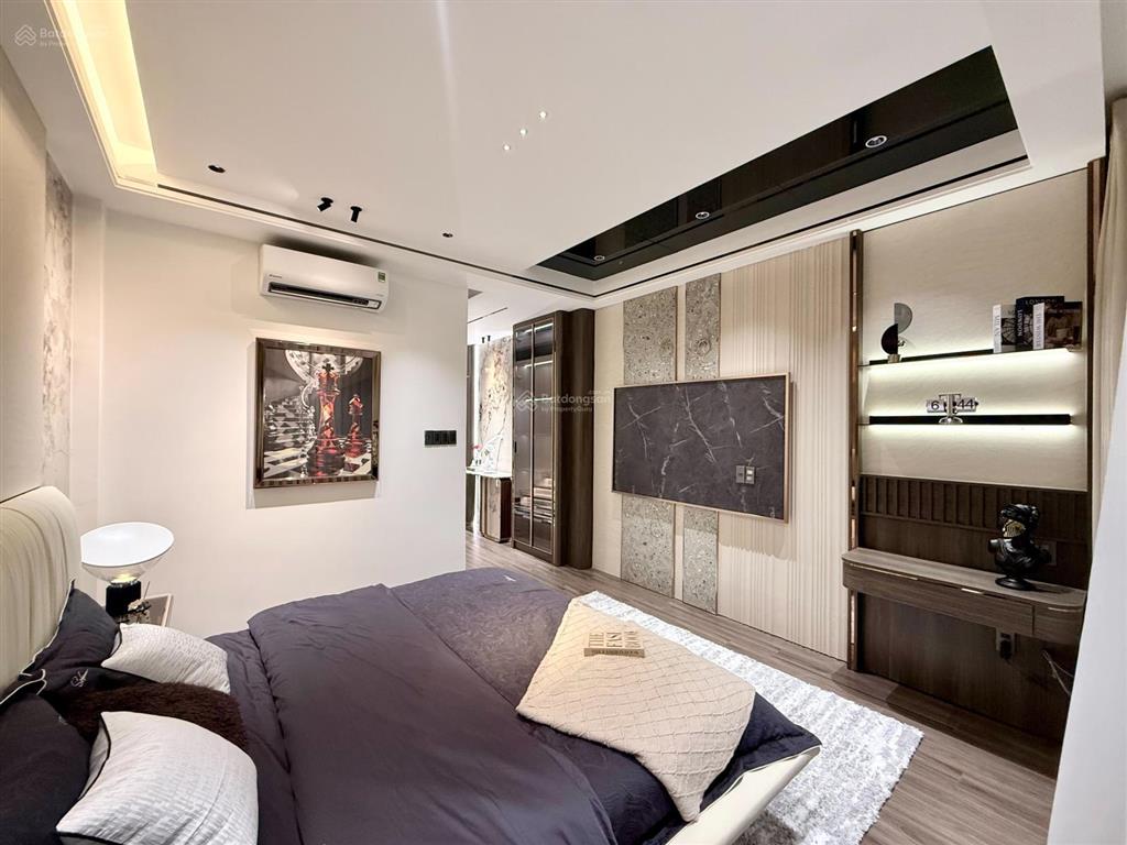 Nhà đẹp phong cách hiện đại sang chảnh tặng hết nội thất xem là thích ngay