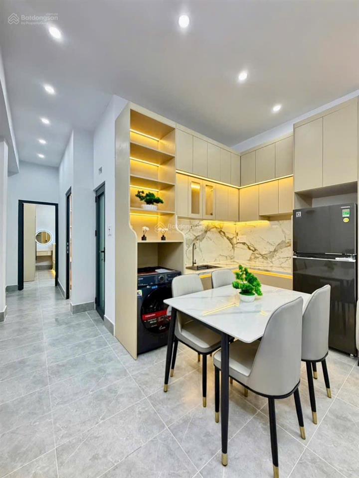 Nhà mới đẹp cấp 4 đầy đủ nội thất sổ hồng riêng ngay trung tâm thị trấn