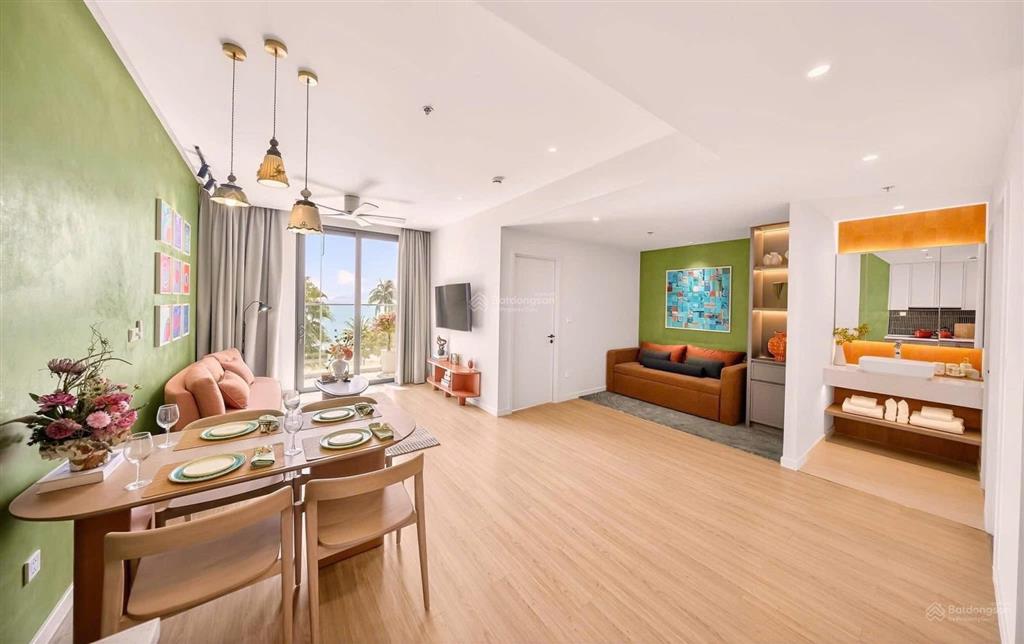 Giỏ hàng độc quyền từ cđt onsen3 chiết khấu lên đến 21% giá chỉ 2tỷ2/căn. em đông hỗ trợ 24/24 nhé