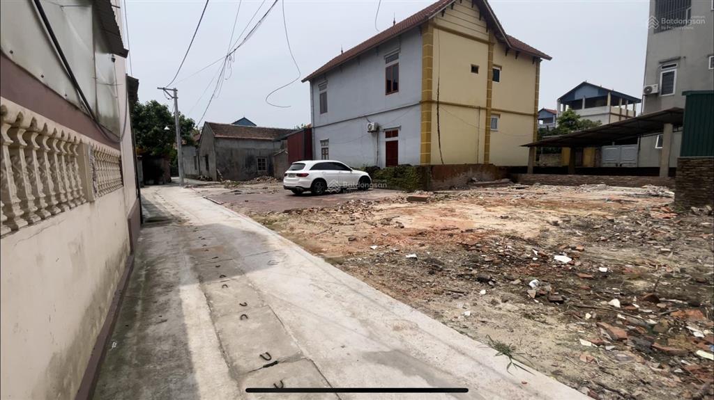 Chỉ 2. x tỷ có ngay đất cạnh dự án sun  group mê linh ô tô vào