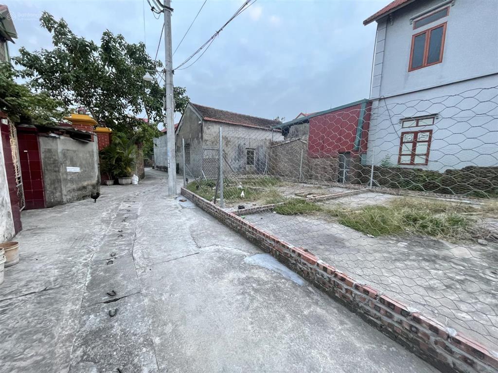 Chỉ 2. x tỷ có ngay đất cạnh dự án sun  group mê linh ô tô vào