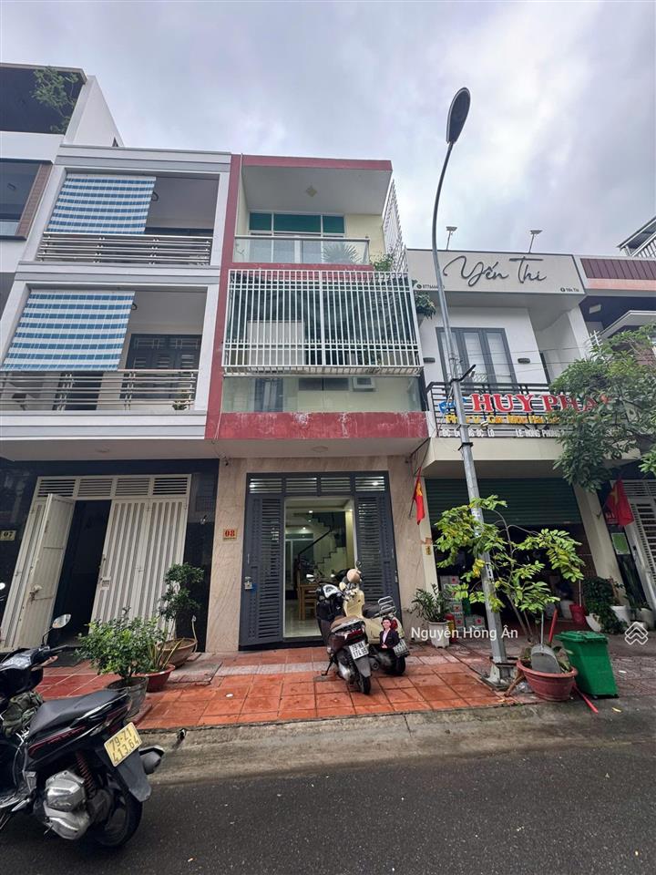 Hàng hiếm! nhà 3 tầng kđt lê hồng phong 2 dt 64m2, nội thất hiện đại, giá 7,99 tỷ có sổ hồng