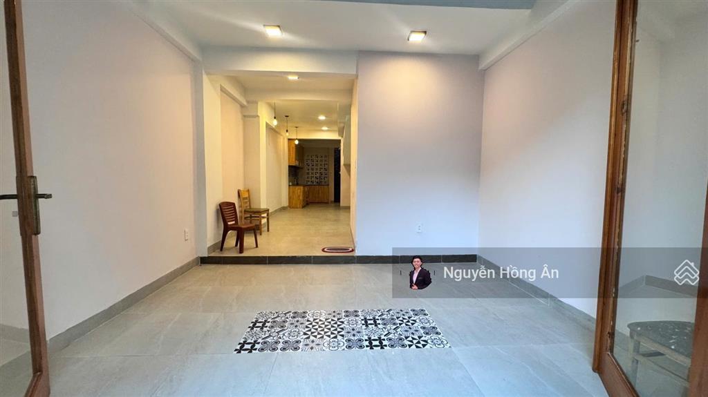Bán tòa căn hộ 7 tầng dòng tiền 25tr/tháng, cách biển 1km, vị trí cực đẹp, có thang máy, 9 tỷ tl