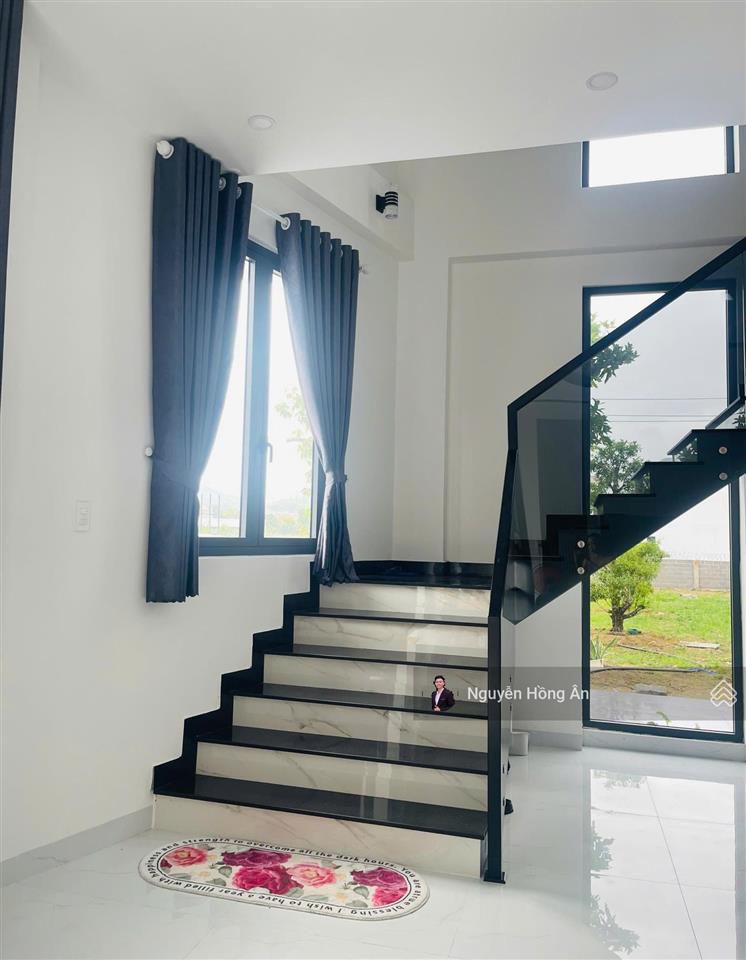 Bán biệt thự vườn nha trang giá rẻ dt 512m2 mới 100%, nội thất cao cấp, đường 8m, chỉ 6,8 tỷ
