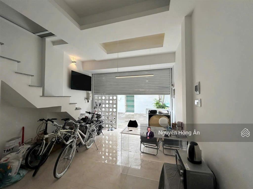 Duy nhất 1 căn giá rẻ khu phố tây hẻm ô tô, cách biển 400m, để lại toàn bộ nội thất, giá 4,4 tỷ