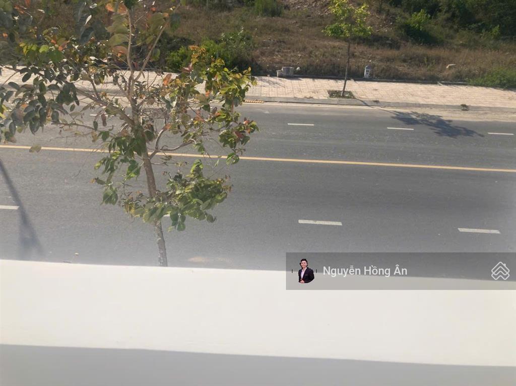 Bán nhà 3 tầng mặt tiền đường phong châu, phước đồng dt 59,1m2, nhà mới, tiện ích đầy đủ, giá 5,5tỷ