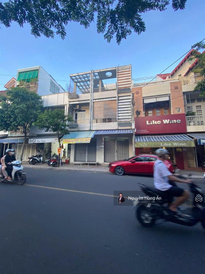 Bán nhà 3 tầng mặt tiền đường trần nhật duật tt nha trang, ngang 7,5m, phù hợp khai thác kinh doanh
