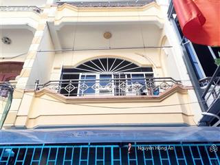 Bán nhà trung tâm phố nha trang hẻm quang trung oto cách biển chỉ 700m chỉ 7,5 tỷ, full nội thất