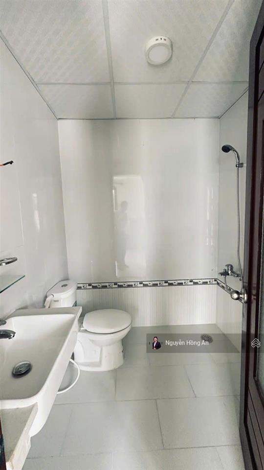 Bán tòa căn hộ 7 tầng mặt tiền lê văn huân, có thang máy, cách biển 600m, dt 115m2, view đẹp, 17 tỷ